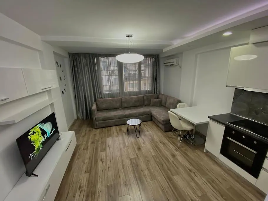 Central Apartment Blloku Tirana